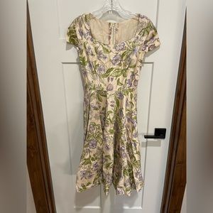 1950s 1960s silk springy floral dress. Full skirt. Knee or below knee length.